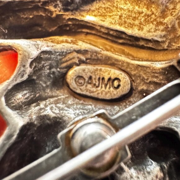 Cat Brooch – Vintage AJMC Red Hat Kitty Enamel Pin - Picture 4 of 7